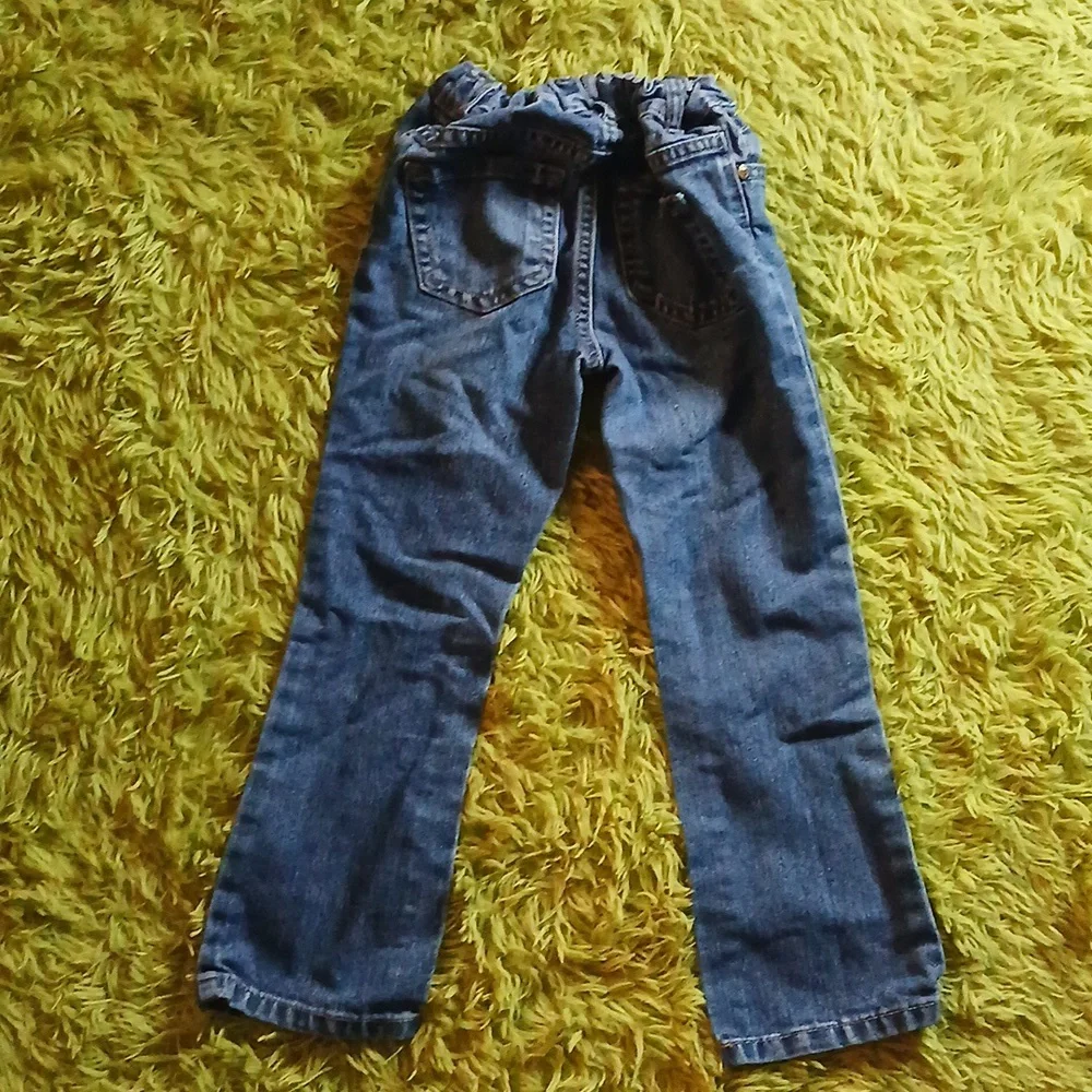 Children's Place Bootcut Semi-Evasee‎ & Skinny Girls Jeans Size 5T bundle
